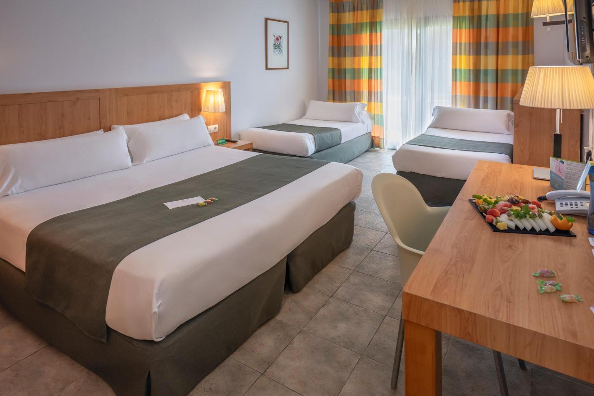 Vilar Rural De Sant Hilari Sacalm By Serhs Hotels Quarto foto